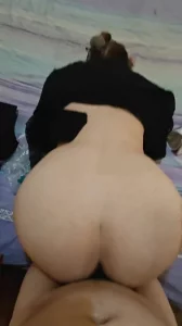 44岁干保险的大屁股肥臀熟女为了业绩，让我操肥臀，这大屁股太肥了